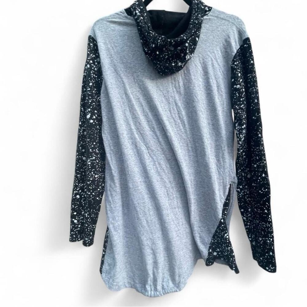 Broken Threads Splatter Graphic Zip Side Hoodie G… - image 6